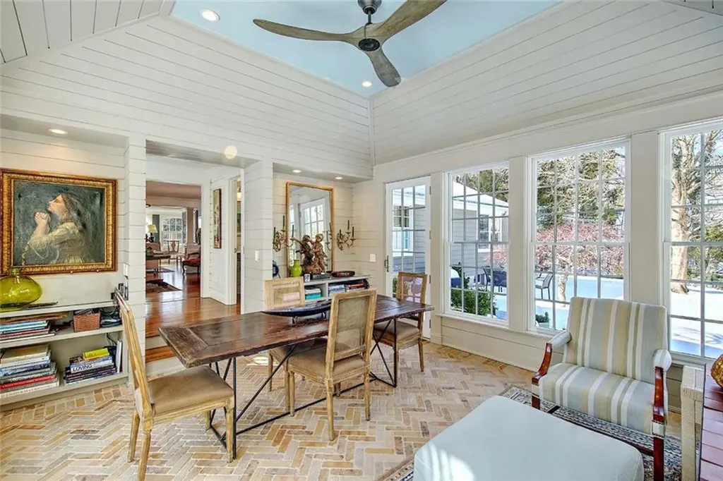 22 Lantern Lane Barrington RI 02806