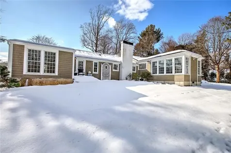 22 Lantern Lane Barrington RI 02806