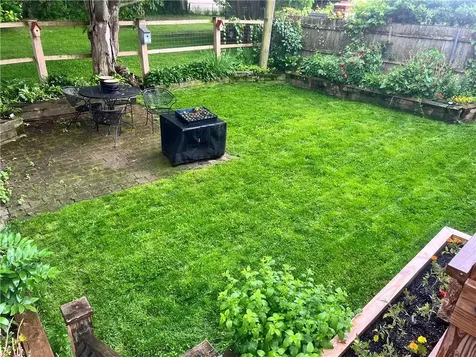 12 Washington Street Bristol RI 02809