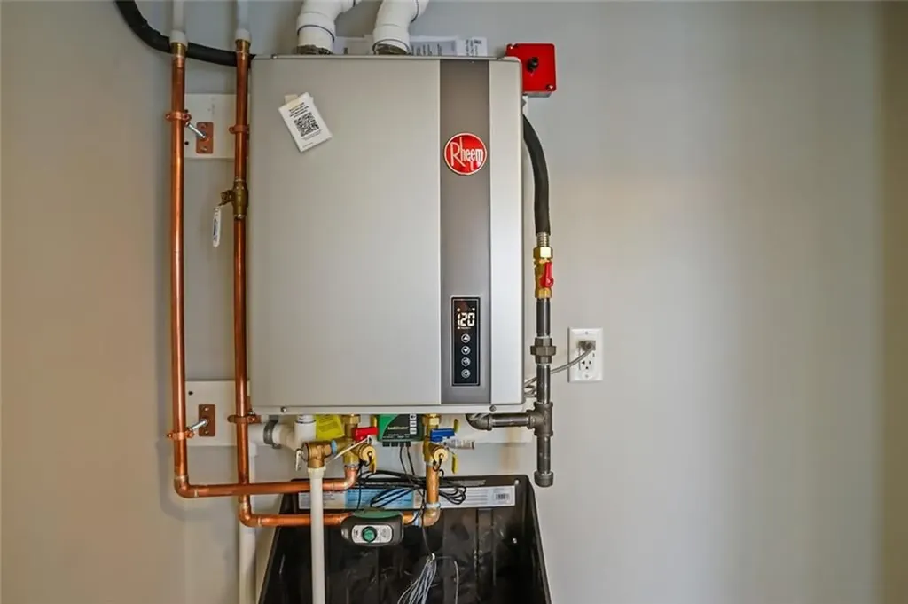 60 Bloor Street Warwick RI 02889