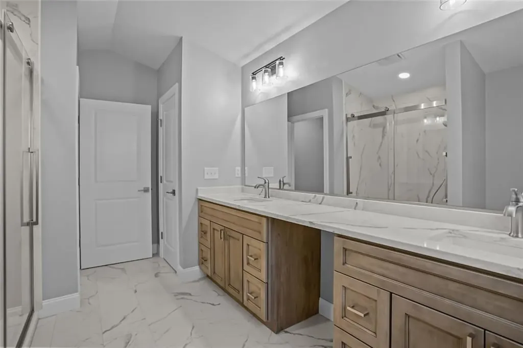 60 Bloor Street Warwick RI 02889