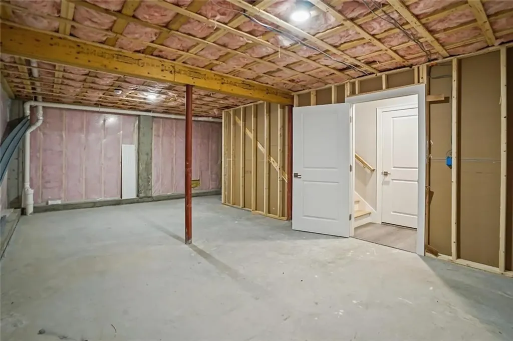 60 Bloor Street Warwick RI 02889