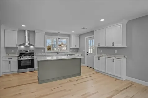 60 Bloor Street Warwick RI 02889