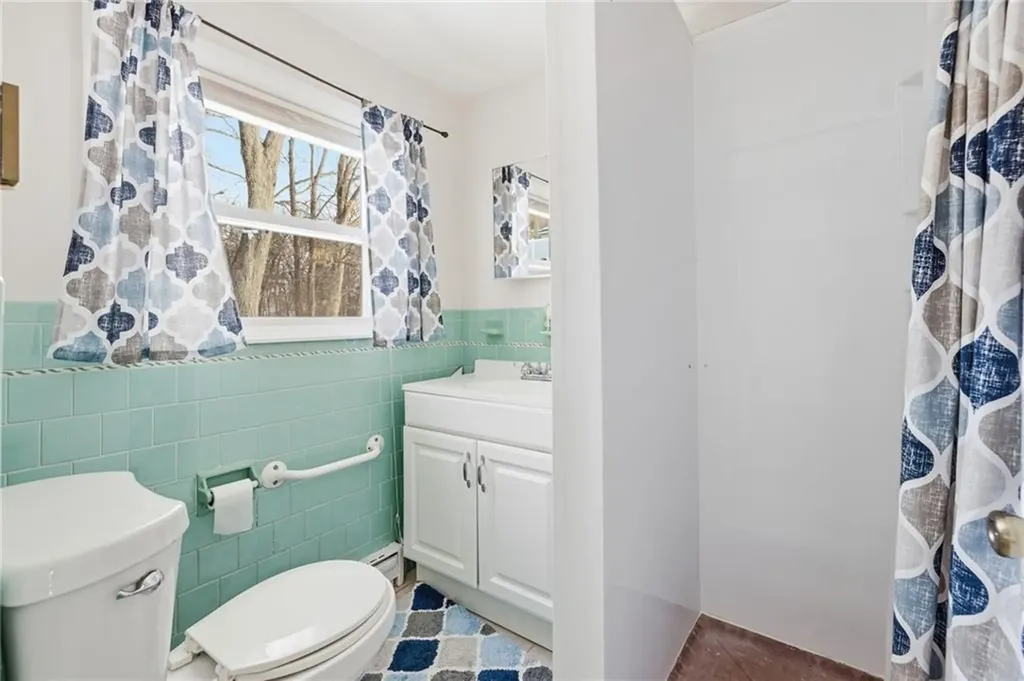15 Anita Road Johnston RI 02919