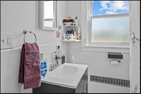 68 Wood Street Warren RI 02885