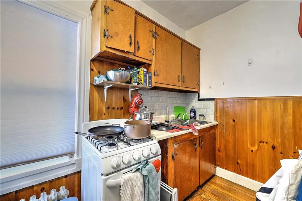 124 Pitman Street Providence RI 02906