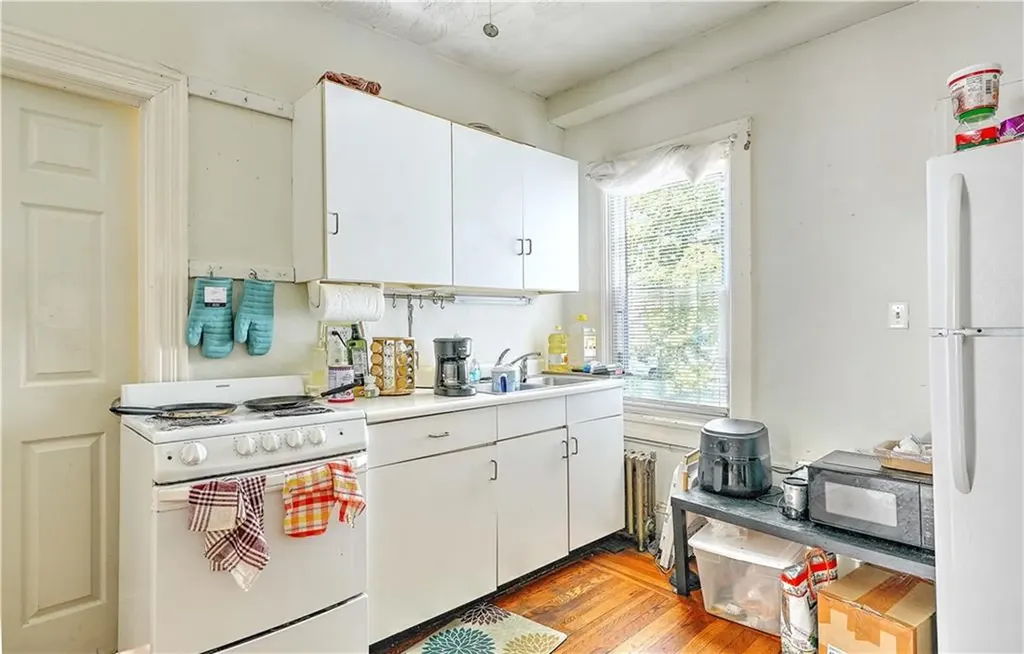 124 Pitman Street Providence RI 02906