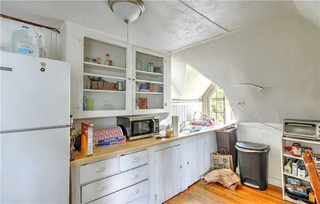 124 Pitman Street Providence RI 02906