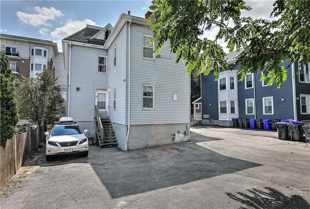 124 Pitman Street Providence RI 02906