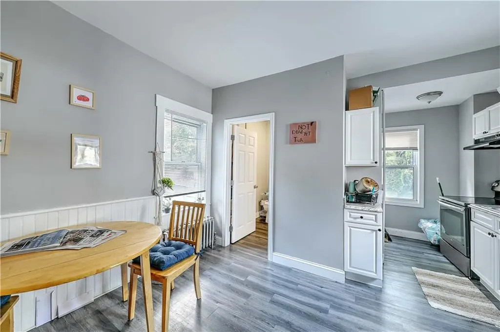 124 Pitman Street Providence RI 02906