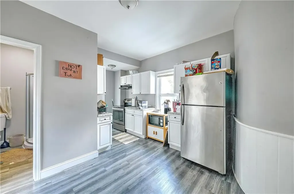 124 Pitman Street Providence RI 02906