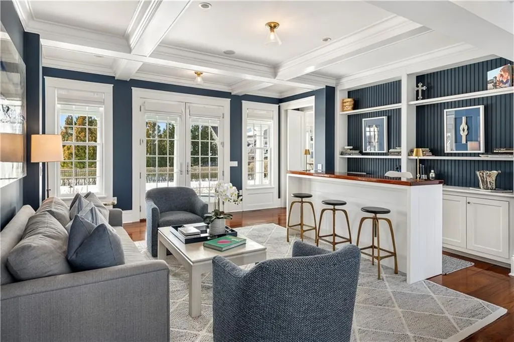 231 Carnegie Harbor Drive Portsmouth RI 02871