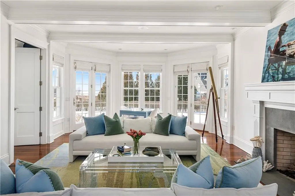 231 Carnegie Harbor Drive Portsmouth RI 02871