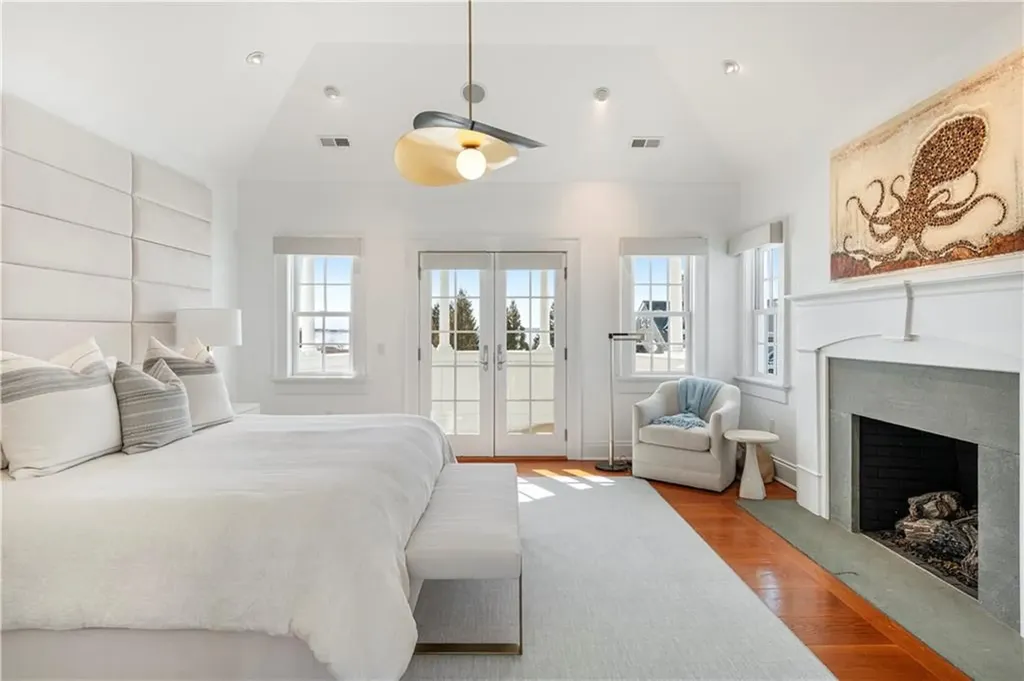 231 Carnegie Harbor Drive Portsmouth RI 02871