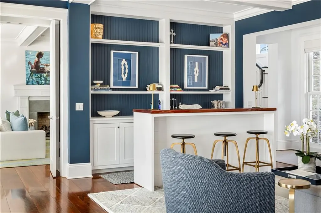 231 Carnegie Harbor Drive Portsmouth RI 02871