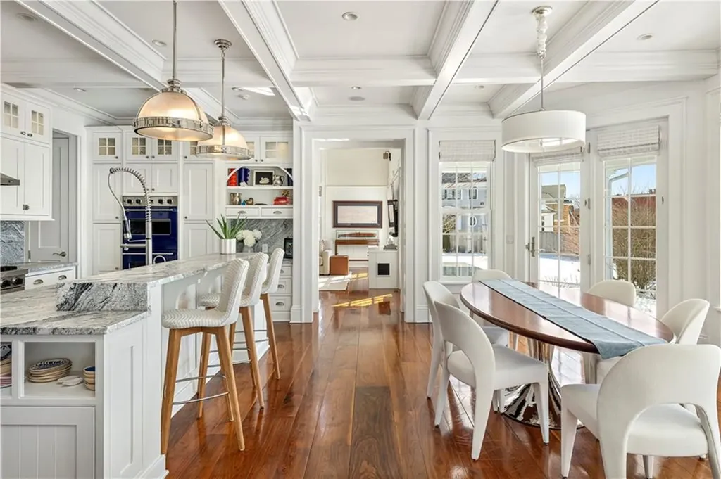 231 Carnegie Harbor Drive Portsmouth RI 02871