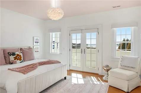 231 Carnegie Harbor Drive Portsmouth RI 02871