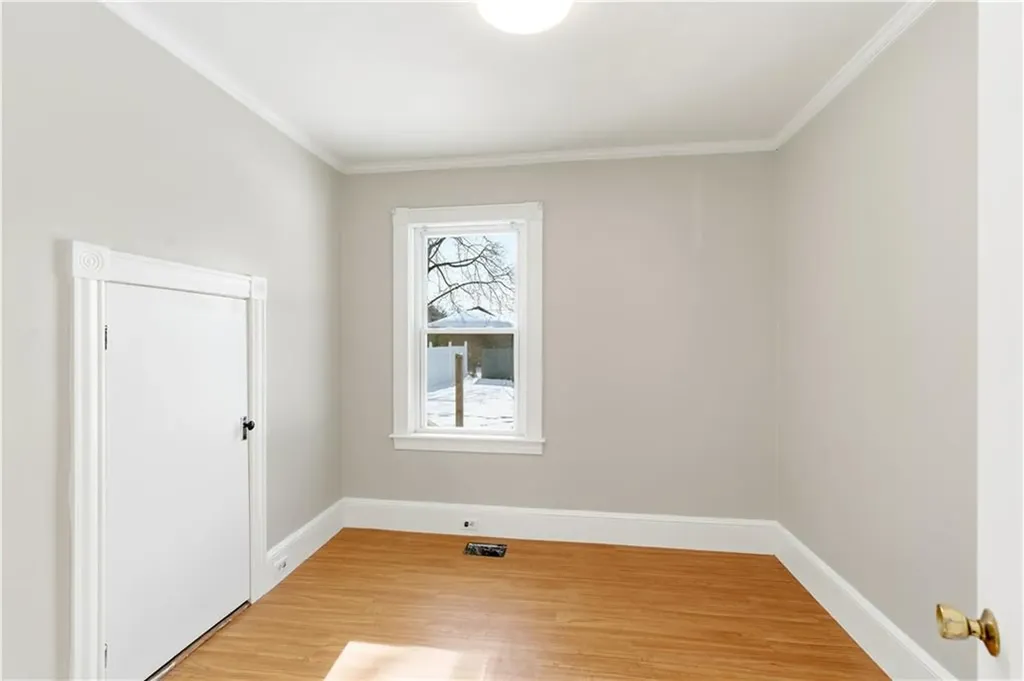 141 Hanover Avenue Pawtucket RI 02861