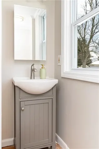 141 Hanover Avenue Pawtucket RI 02861