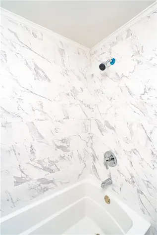 141 Hanover Avenue Pawtucket RI 02861