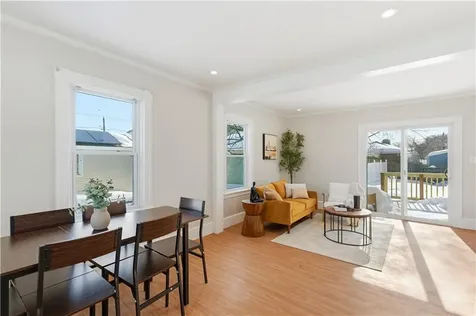 141 Hanover Avenue Pawtucket RI 02861