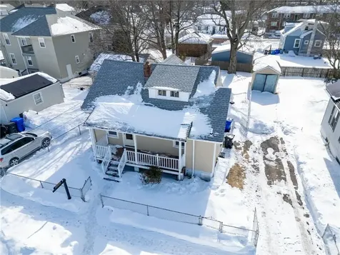 141 Hanover Avenue Pawtucket RI 02861