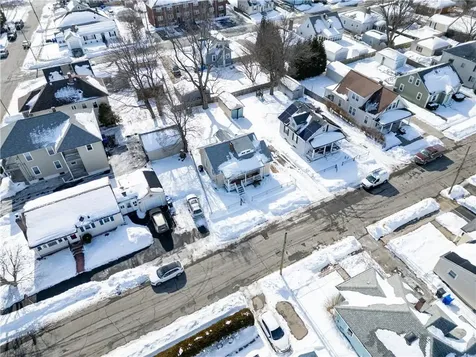 141 Hanover Avenue Pawtucket RI 02861