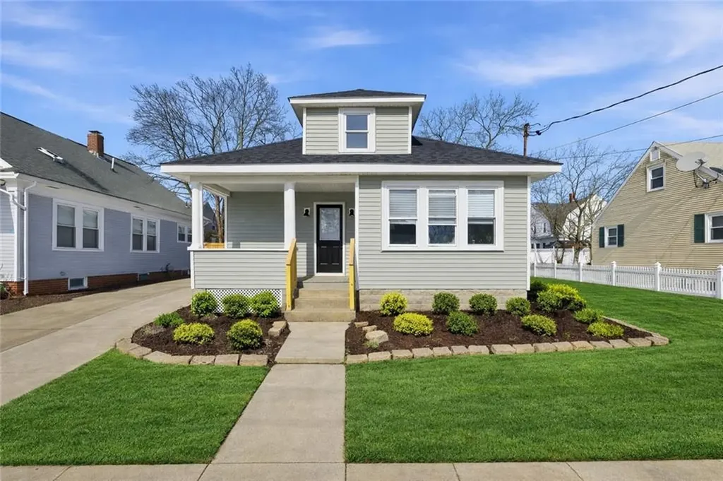 53 Oriole Avenue Pawtucket RI 02860