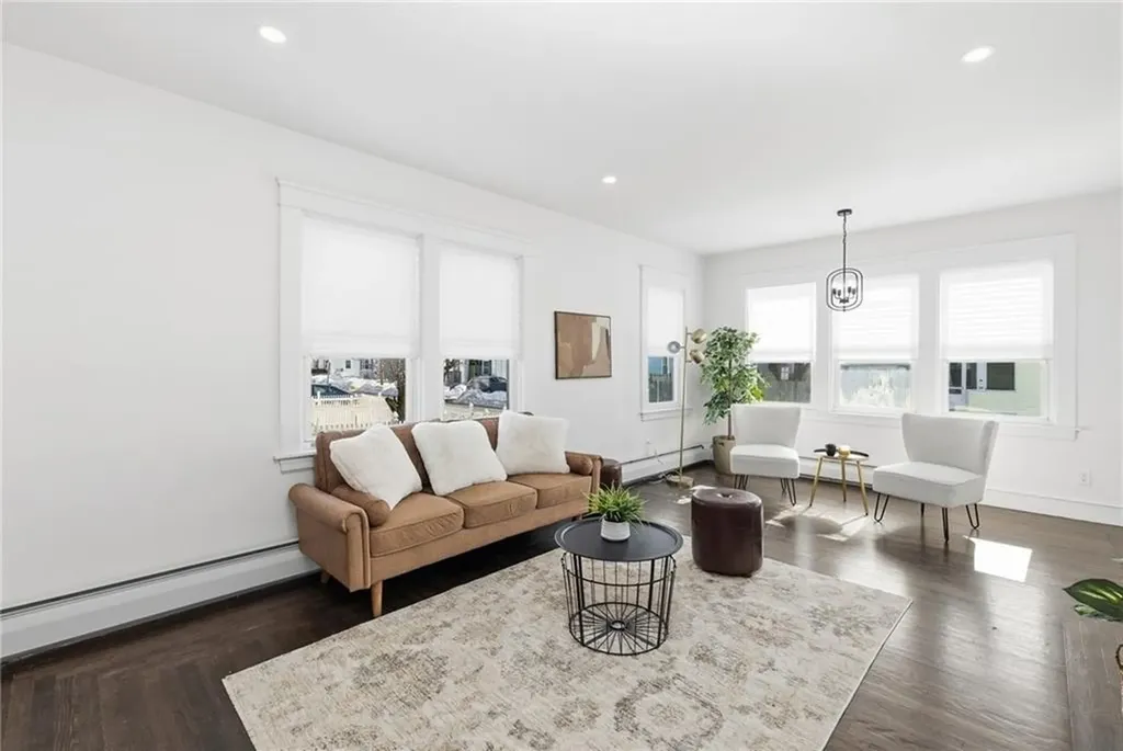 53 Oriole Avenue Pawtucket RI 02860