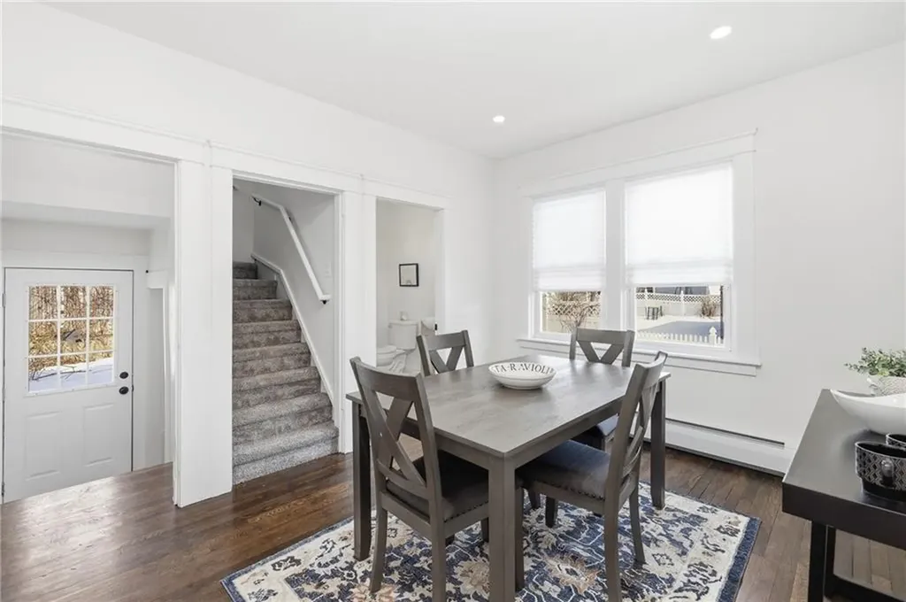 53 Oriole Avenue Pawtucket RI 02860