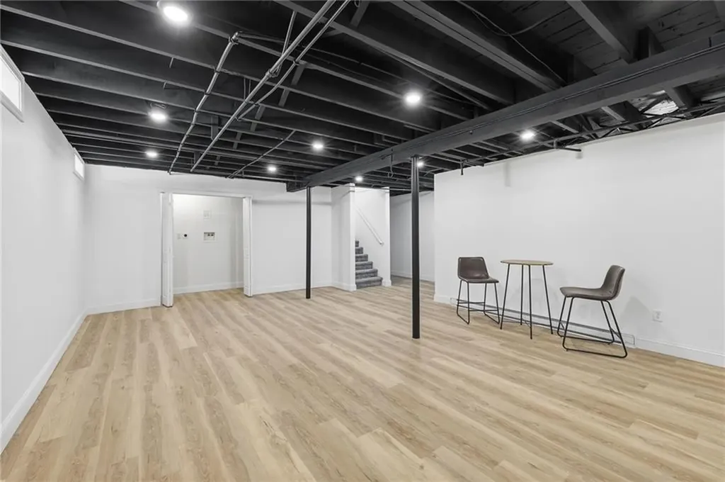 53 Oriole Avenue Pawtucket RI 02860