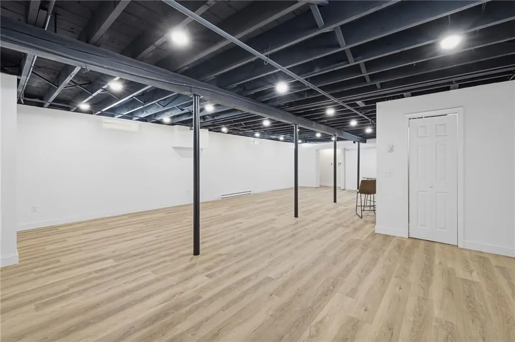 53 Oriole Avenue Pawtucket RI 02860