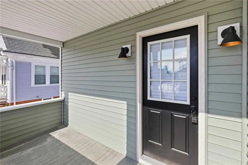 53 Oriole Avenue Pawtucket RI 02860