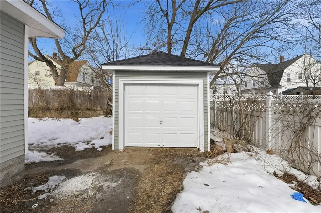 53 Oriole Avenue Pawtucket RI 02860