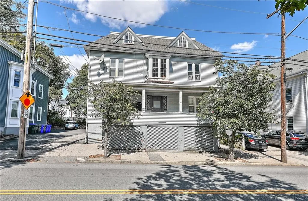 124 Pitman Street Providence RI 02906