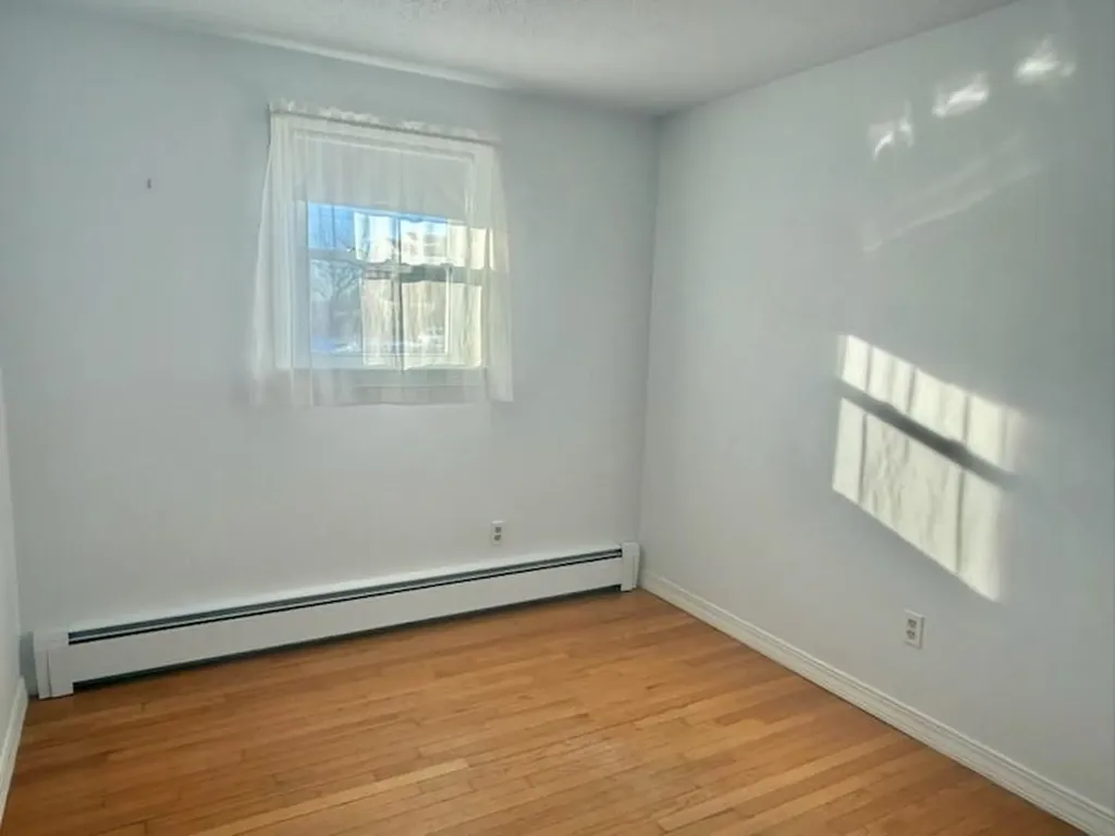 101 Honeyman Avenue Middletown RI 02842