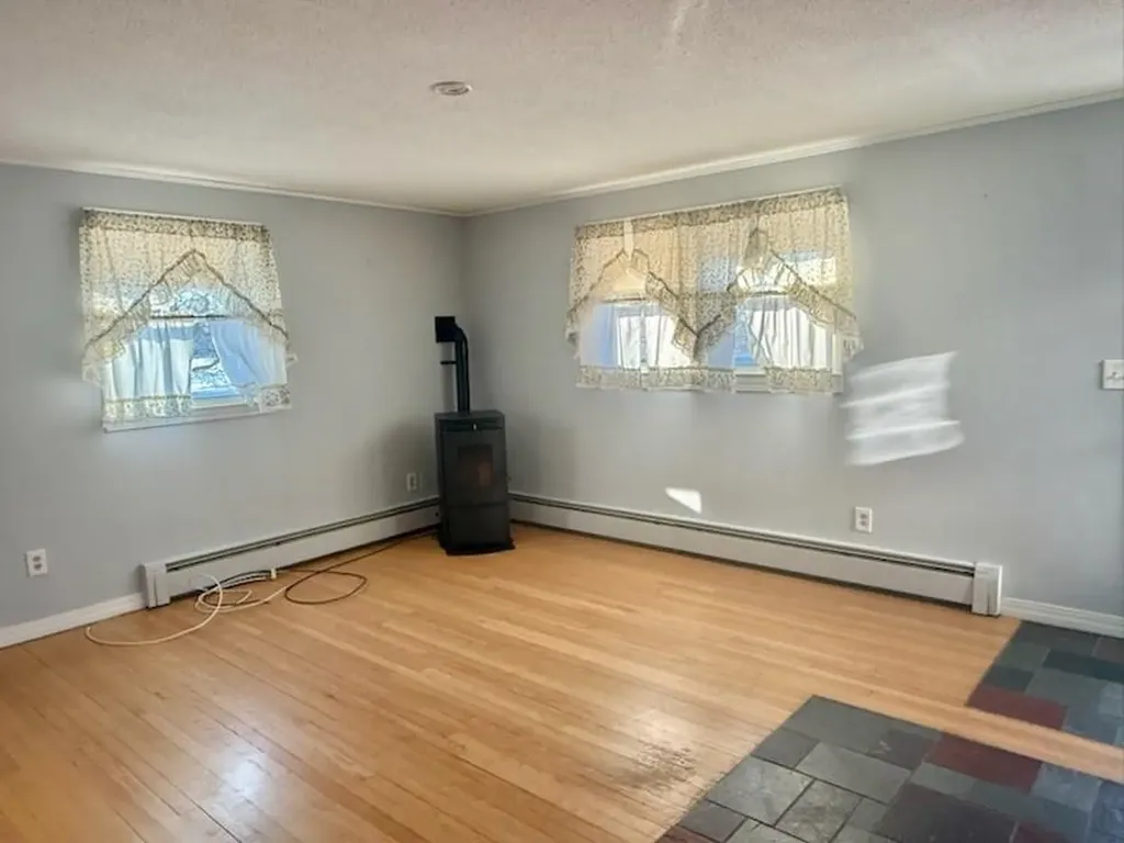 101 Honeyman Avenue Middletown RI 02842