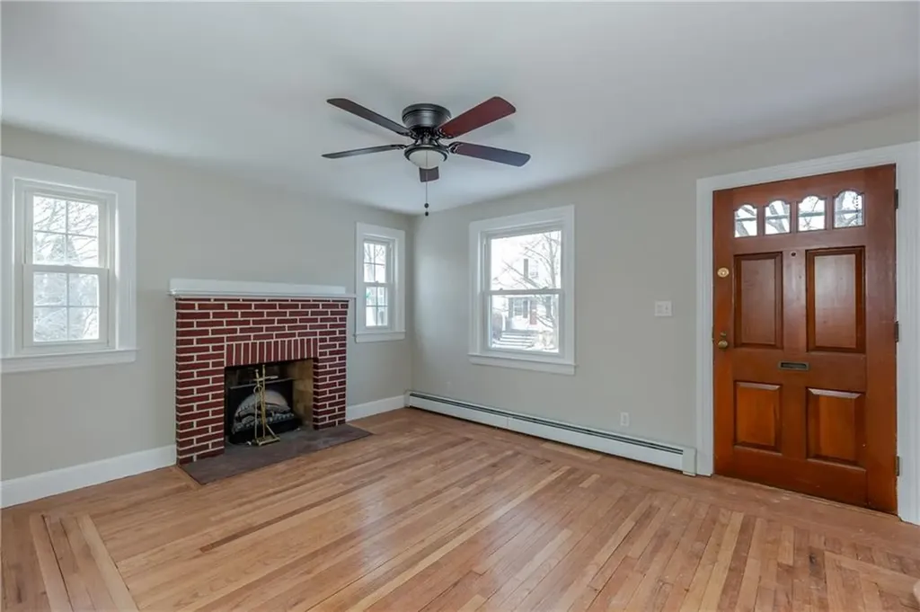 36 Walton Street Providence RI 02908