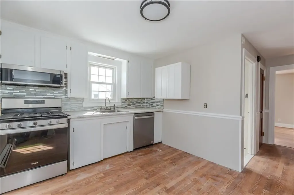 36 Walton Street Providence RI 02908