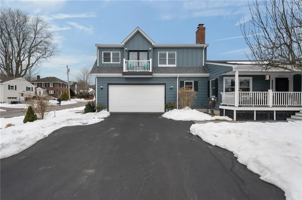 97 Eustis Avenue Newport RI 02840