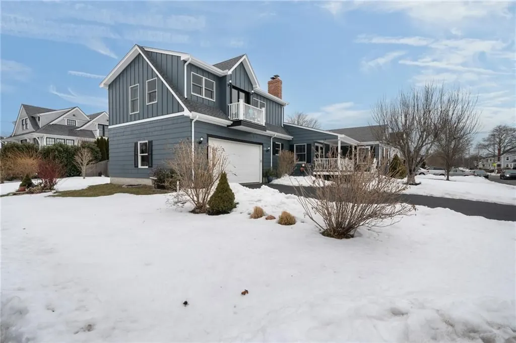 97 Eustis Avenue Newport RI 02840