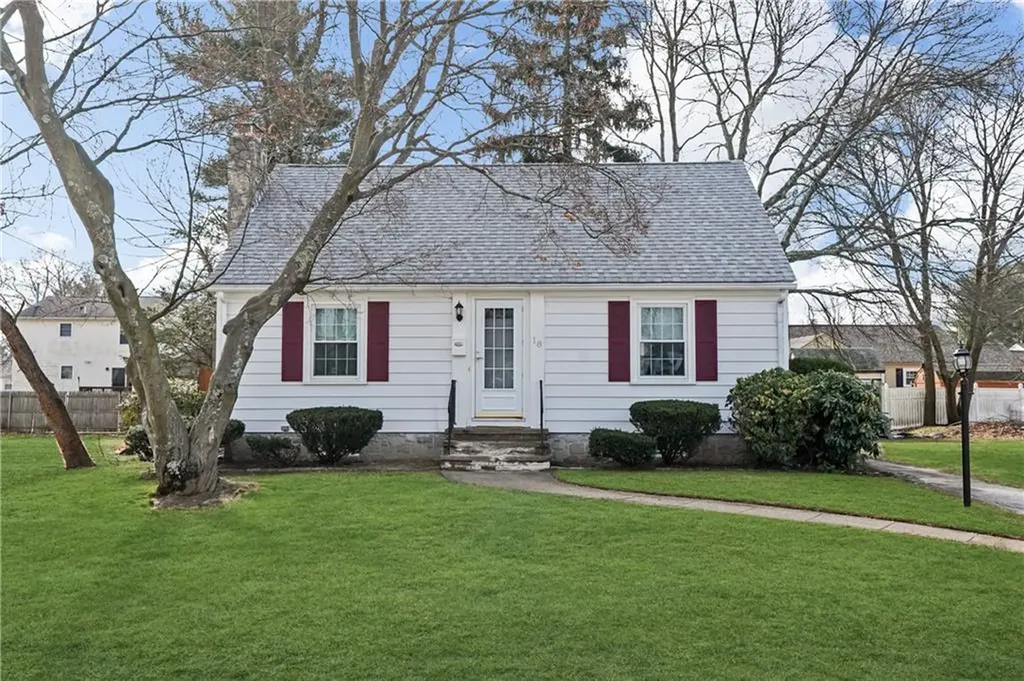18 Sevilla Avenue Warwick RI 02889