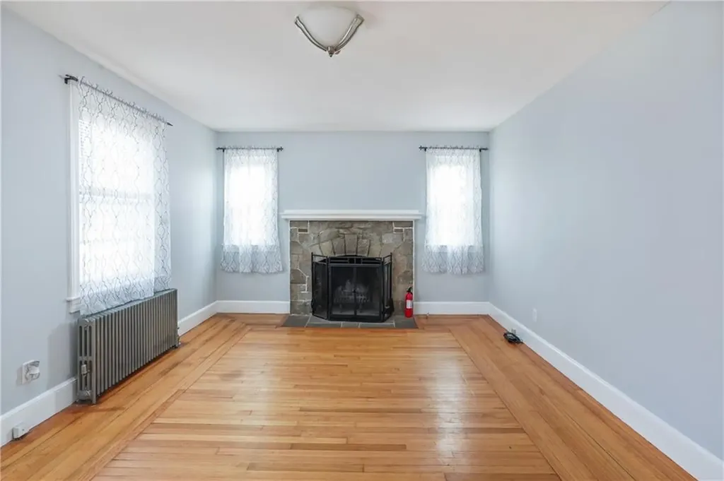 18 Sevilla Avenue Warwick RI 02889