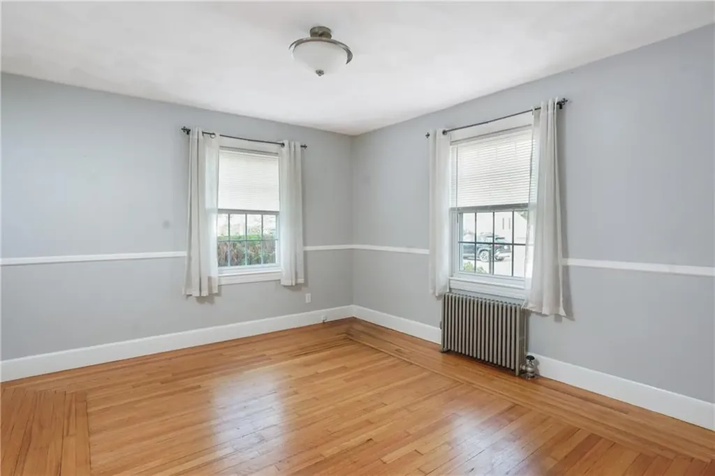 18 Sevilla Avenue Warwick RI 02889