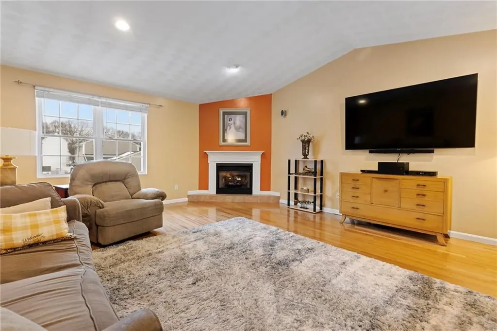 15 Gilcrest Drive West Warwick RI 02893