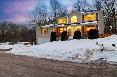 15 Gilcrest Drive West Warwick RI 02893