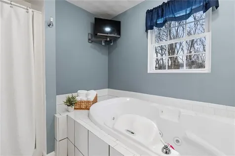 15 Gilcrest Drive West Warwick RI 02893