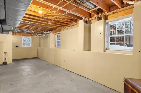 15 Gilcrest Drive West Warwick RI 02893