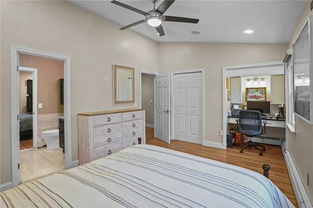 565 Quaker Lane West Warwick RI 02893