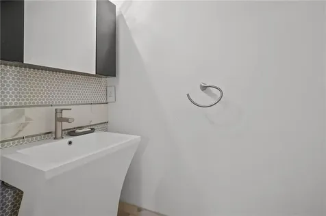 565 Quaker Lane West Warwick RI 02893